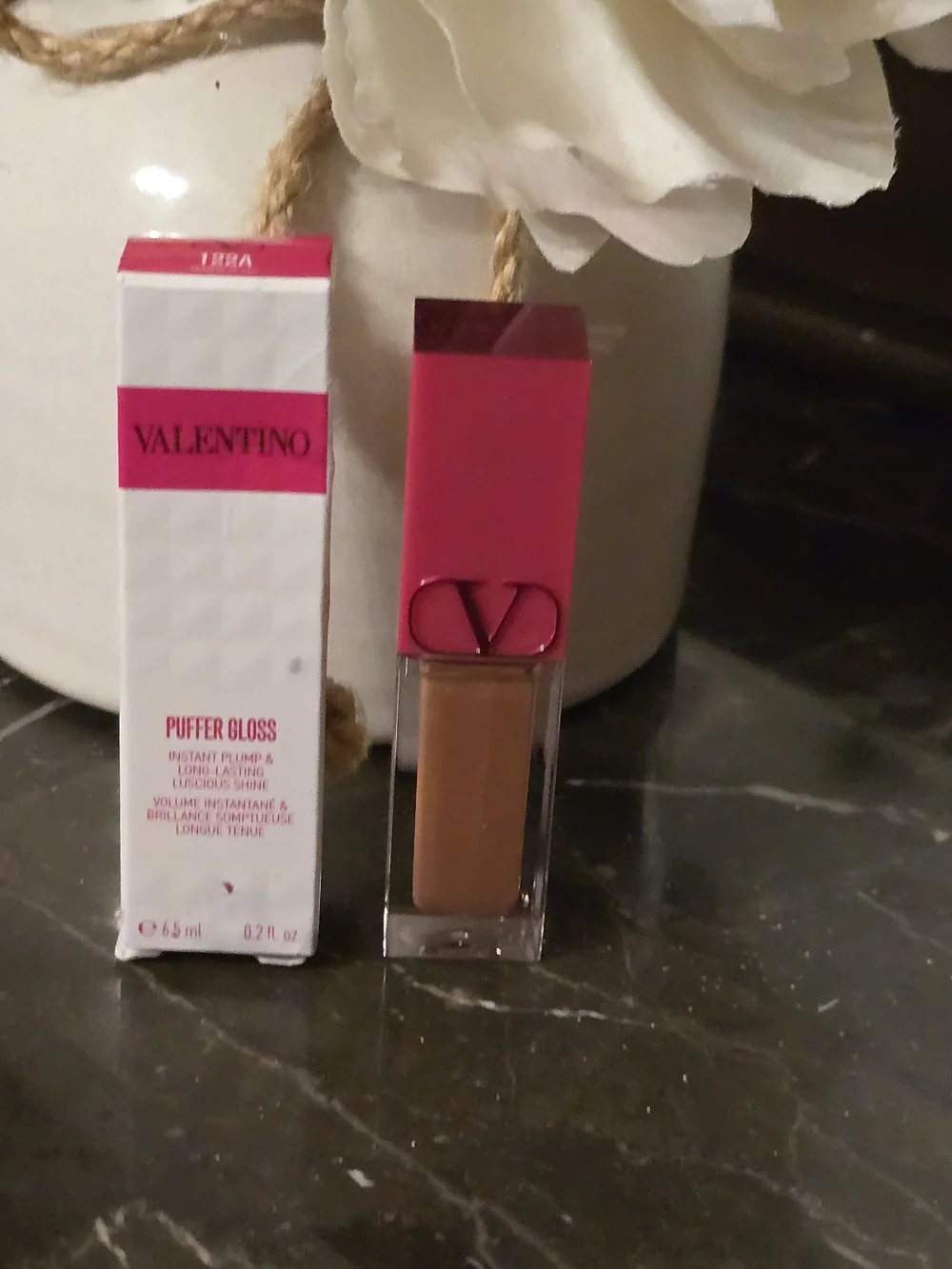 Valentino Puffer Lip Cream Gloss in 122A NIB
